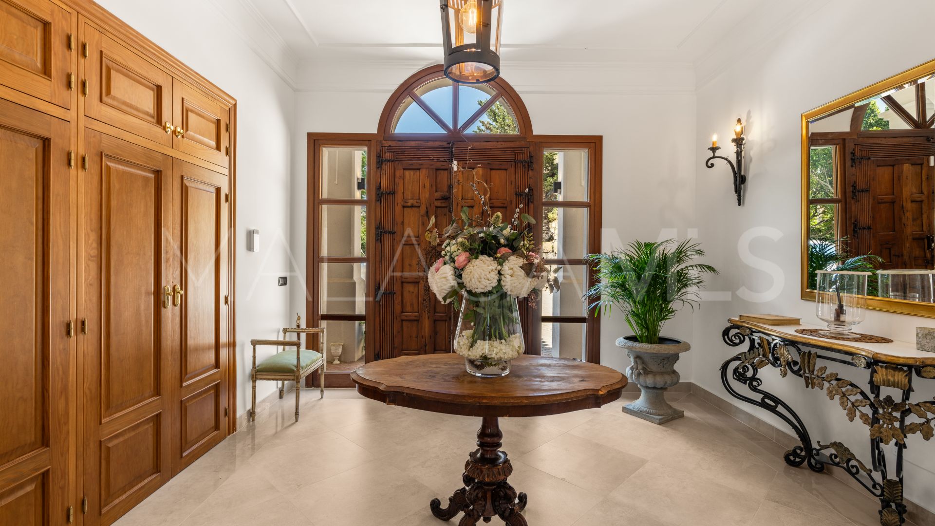 El Madroñal, villa for sale