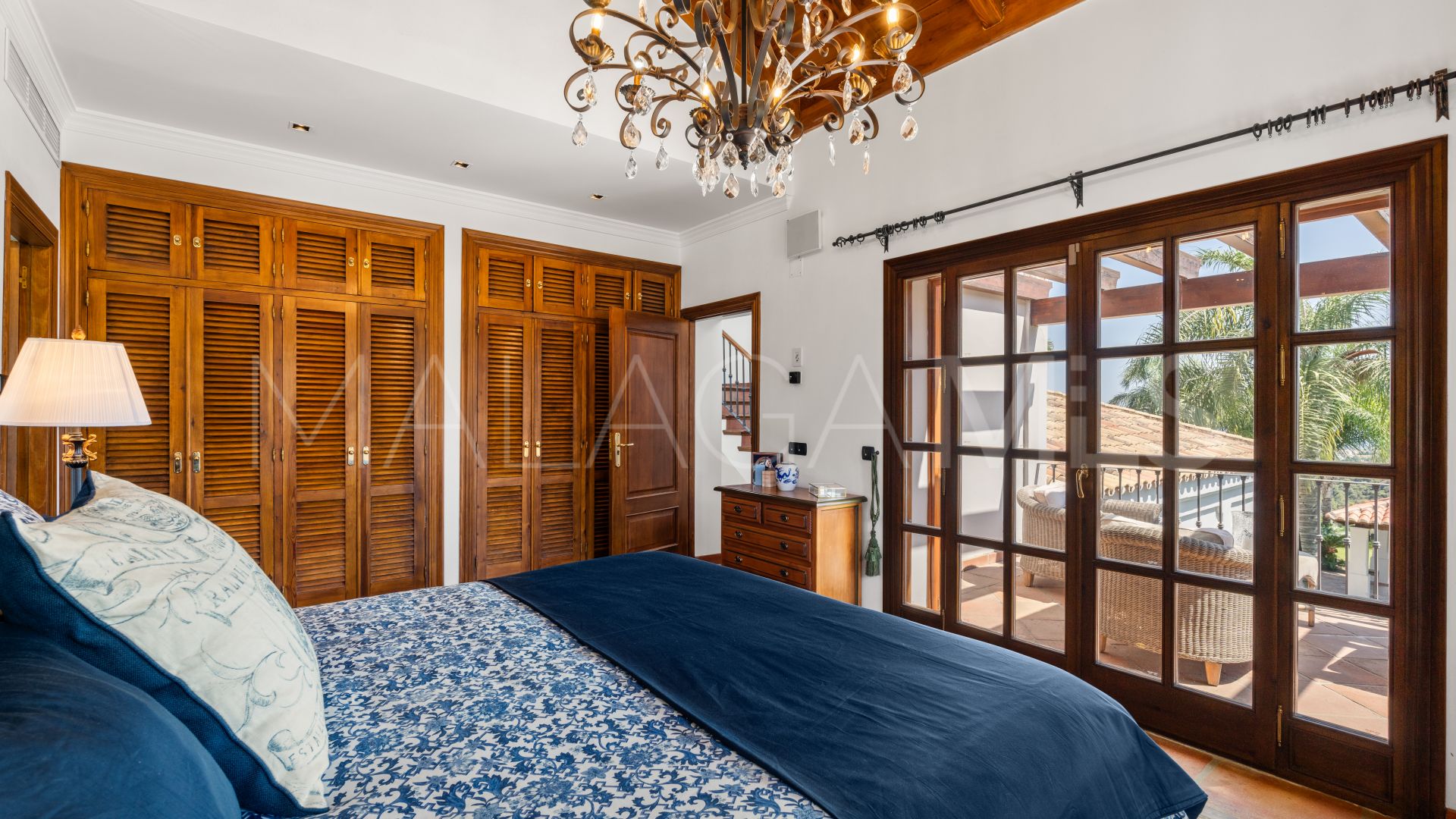 El Madroñal, villa for sale