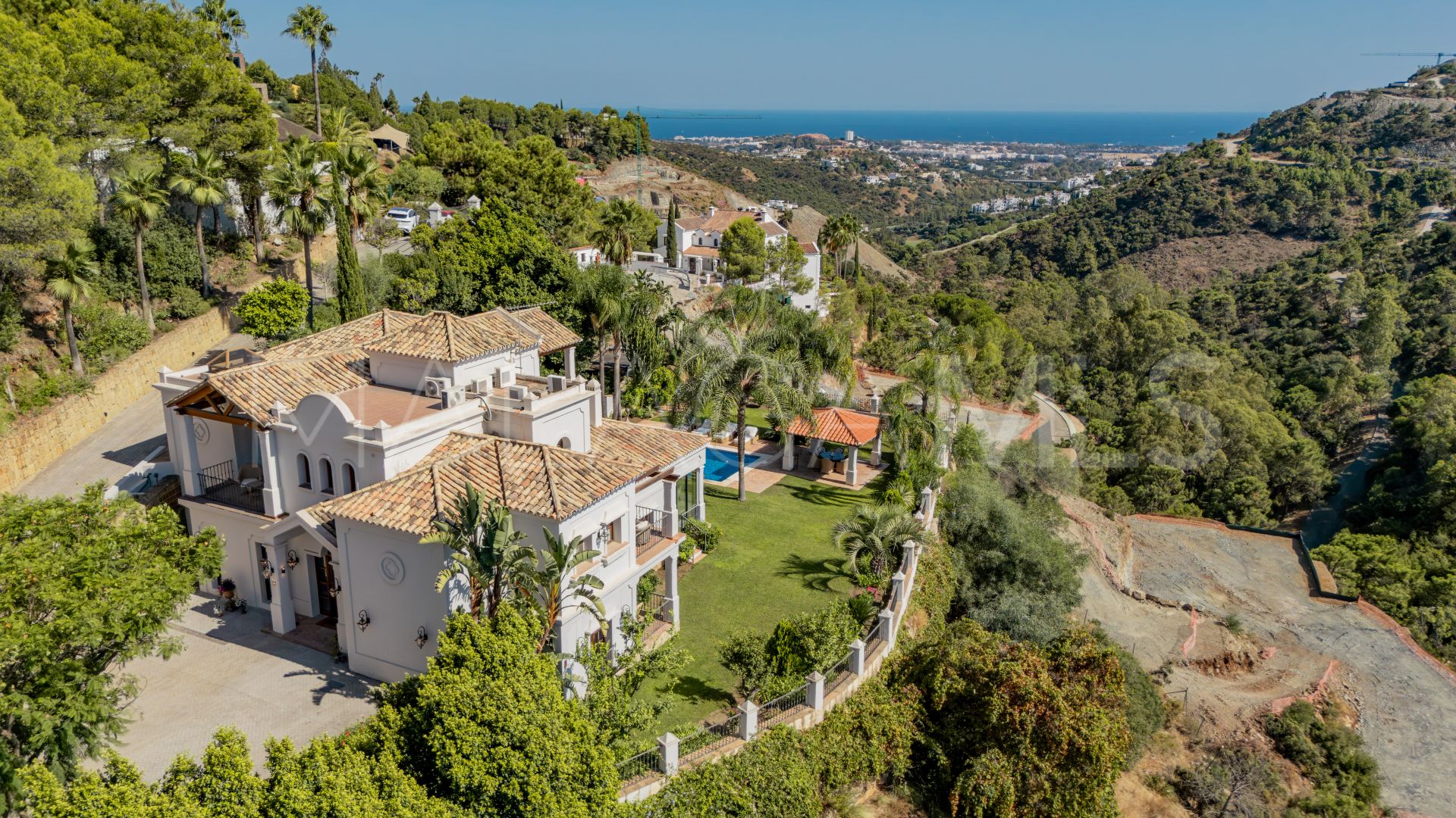 El Madroñal, villa for sale