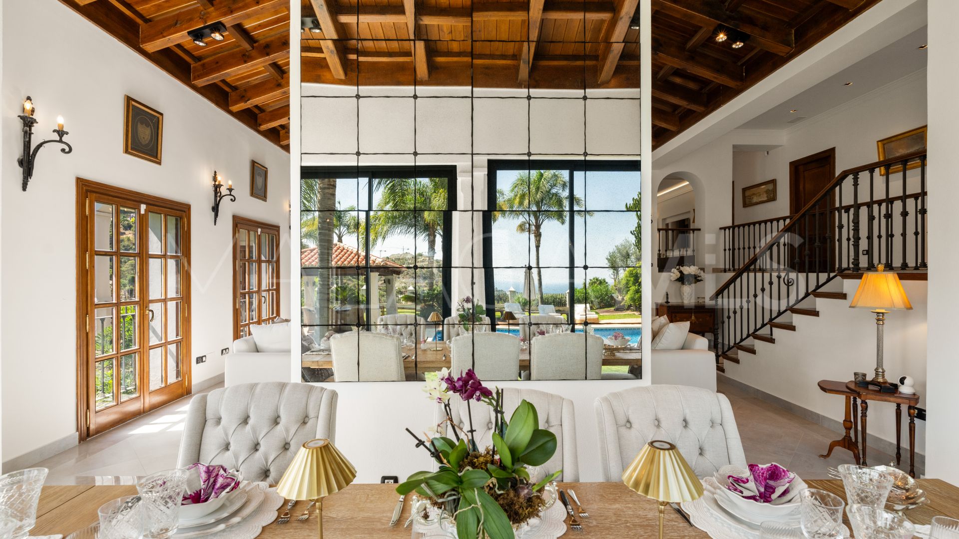 El Madroñal, villa for sale