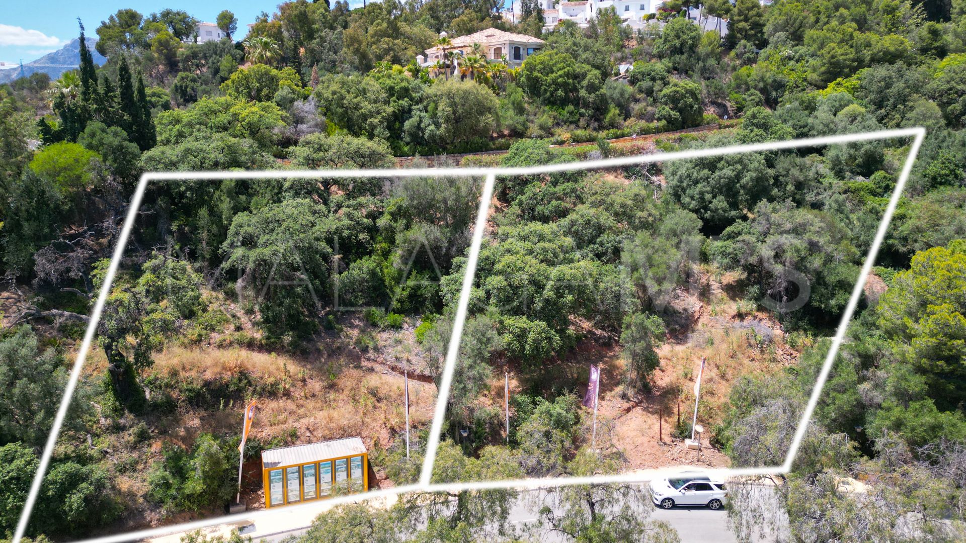 Parcela for sale in Los Altos de los Monteros