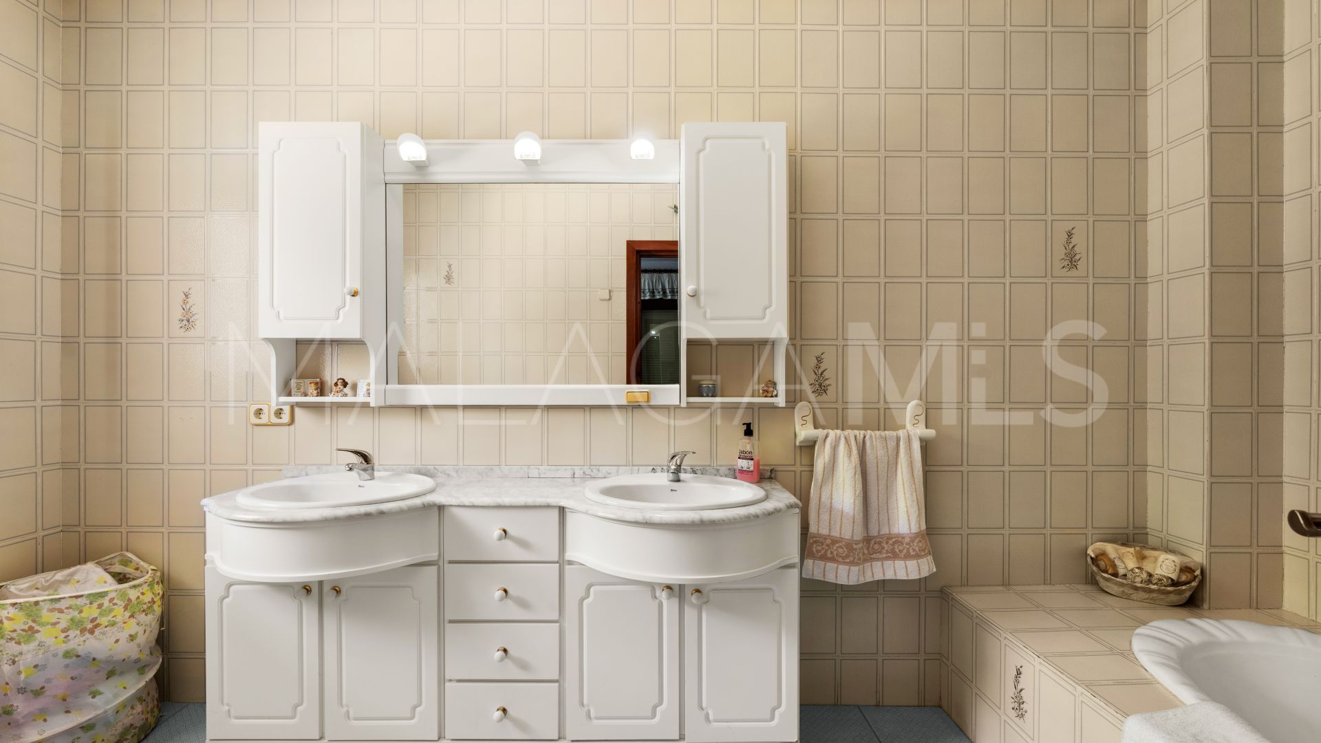Villa for sale in Los Flamingos