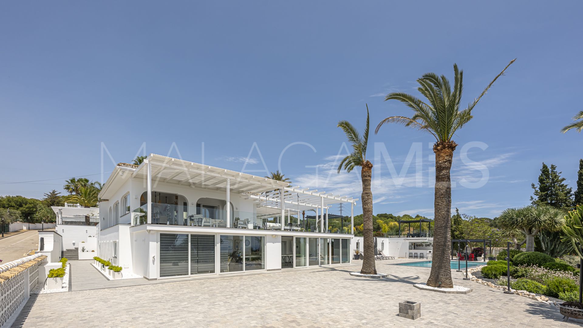 Villa in Elviria for sale