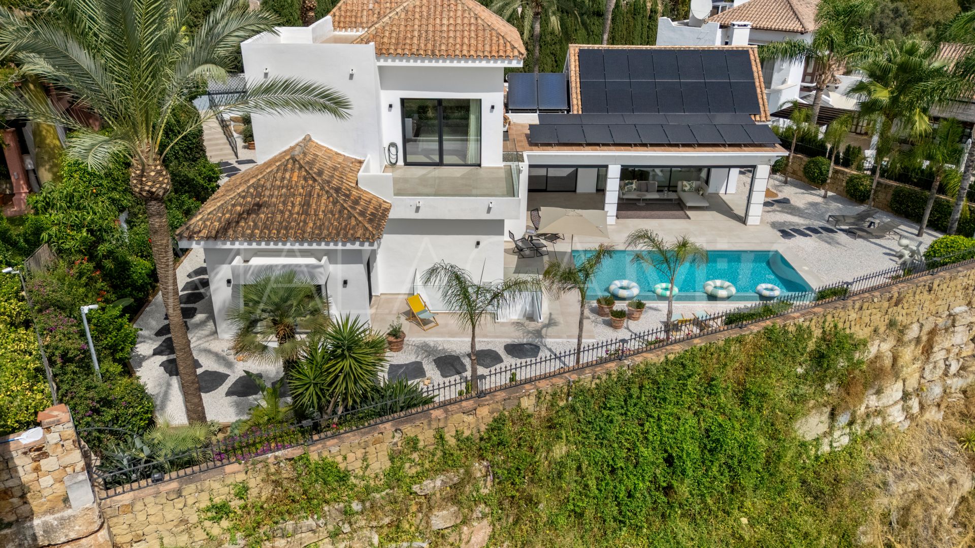 Las Lomas del Marbella Club villa for sale