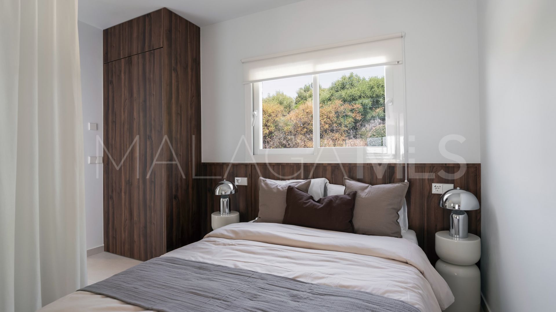 For sale penthouse in Nueva Andalucia with 3 bedrooms
