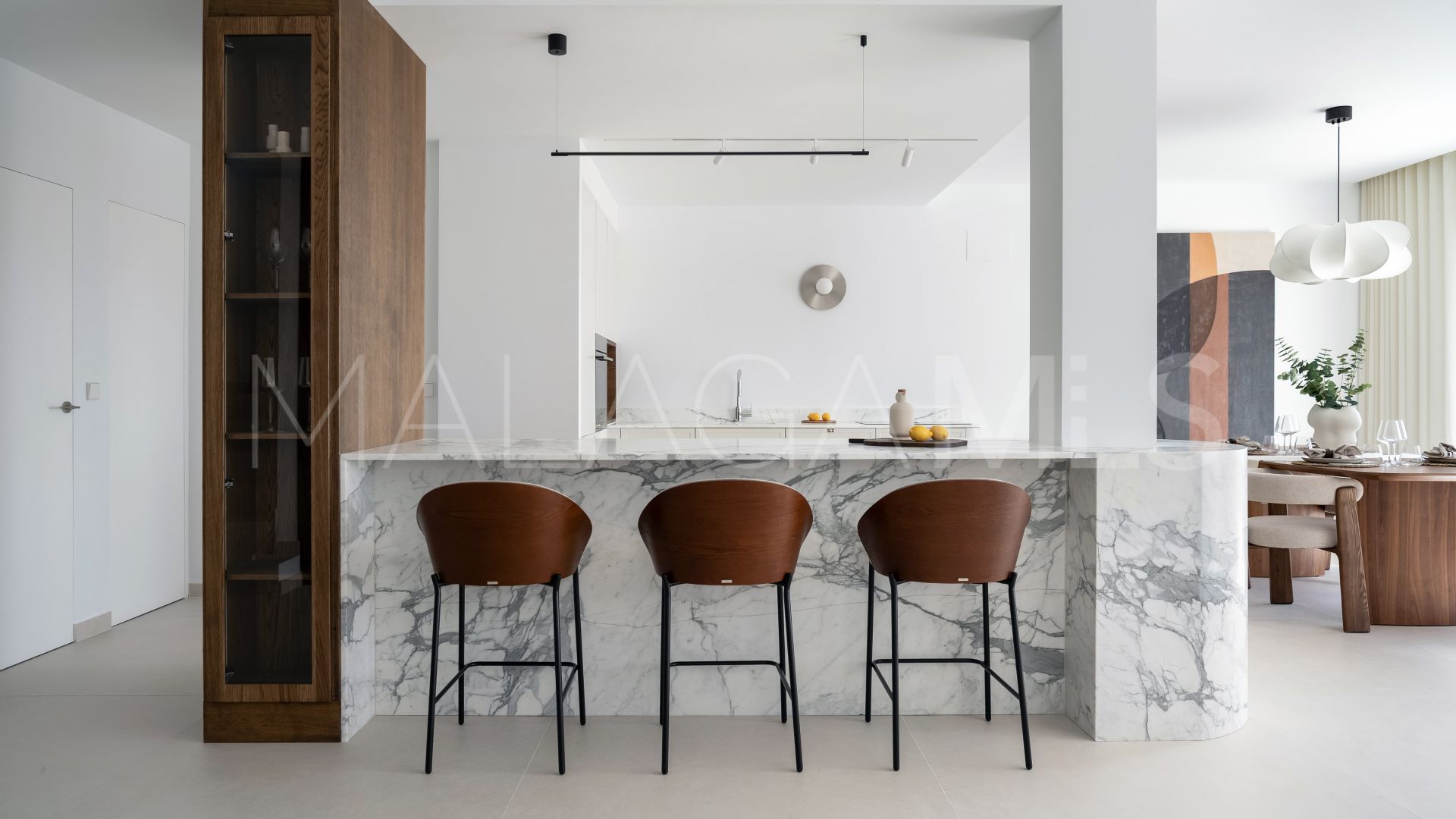 For sale penthouse in Nueva Andalucia with 3 bedrooms