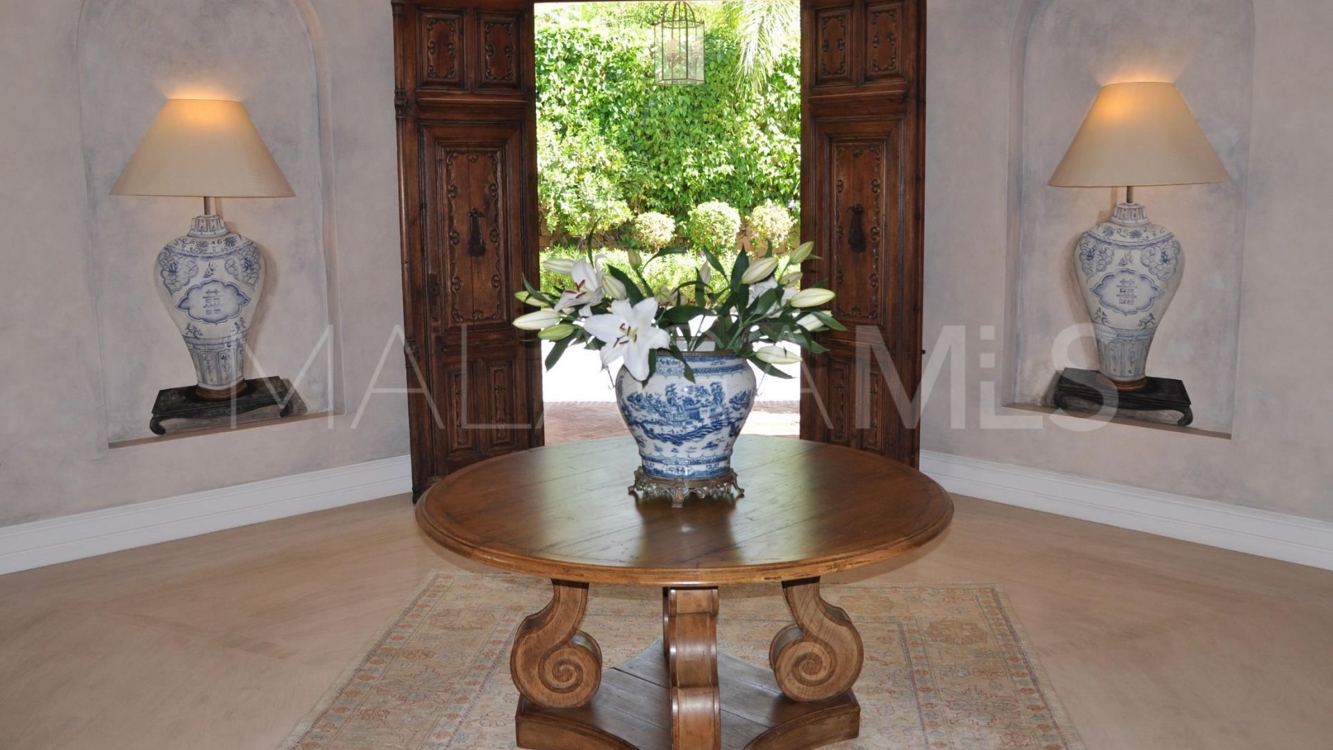 Villa for sale in Altos Reales