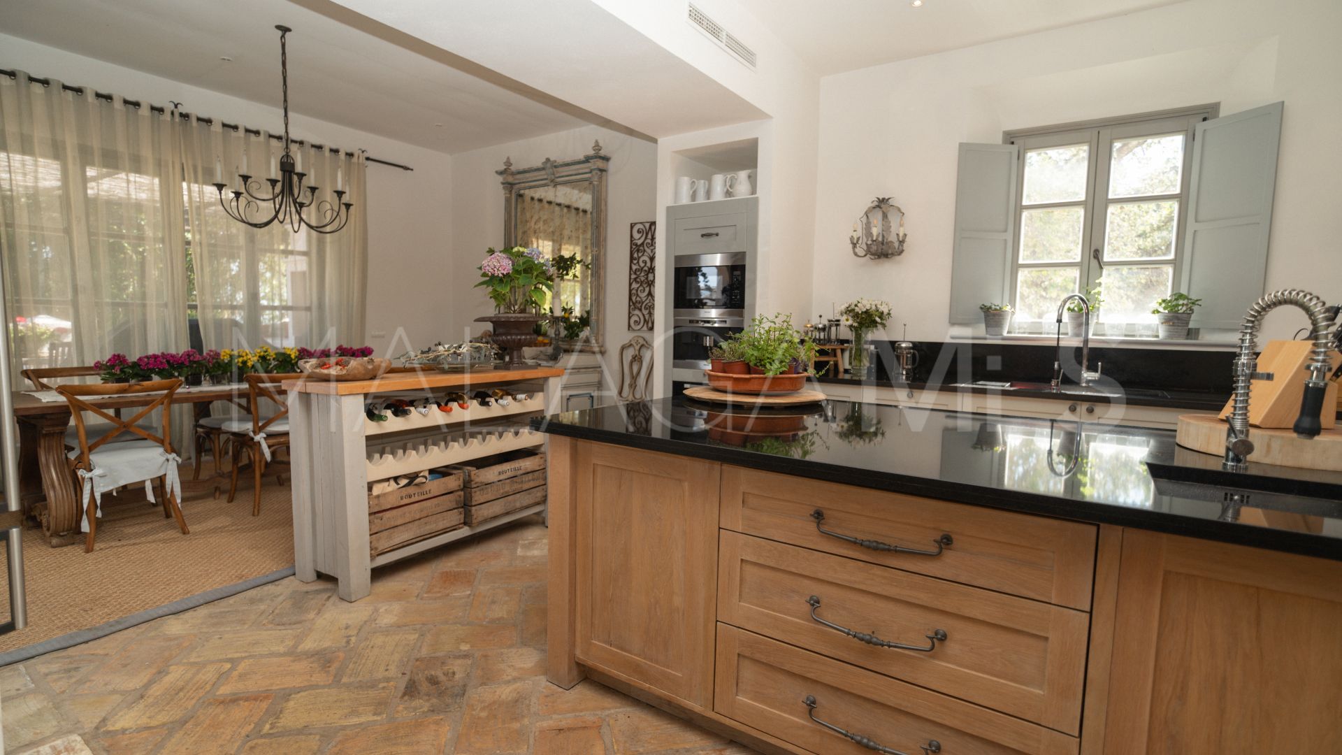 Villa for sale in El Madroñal