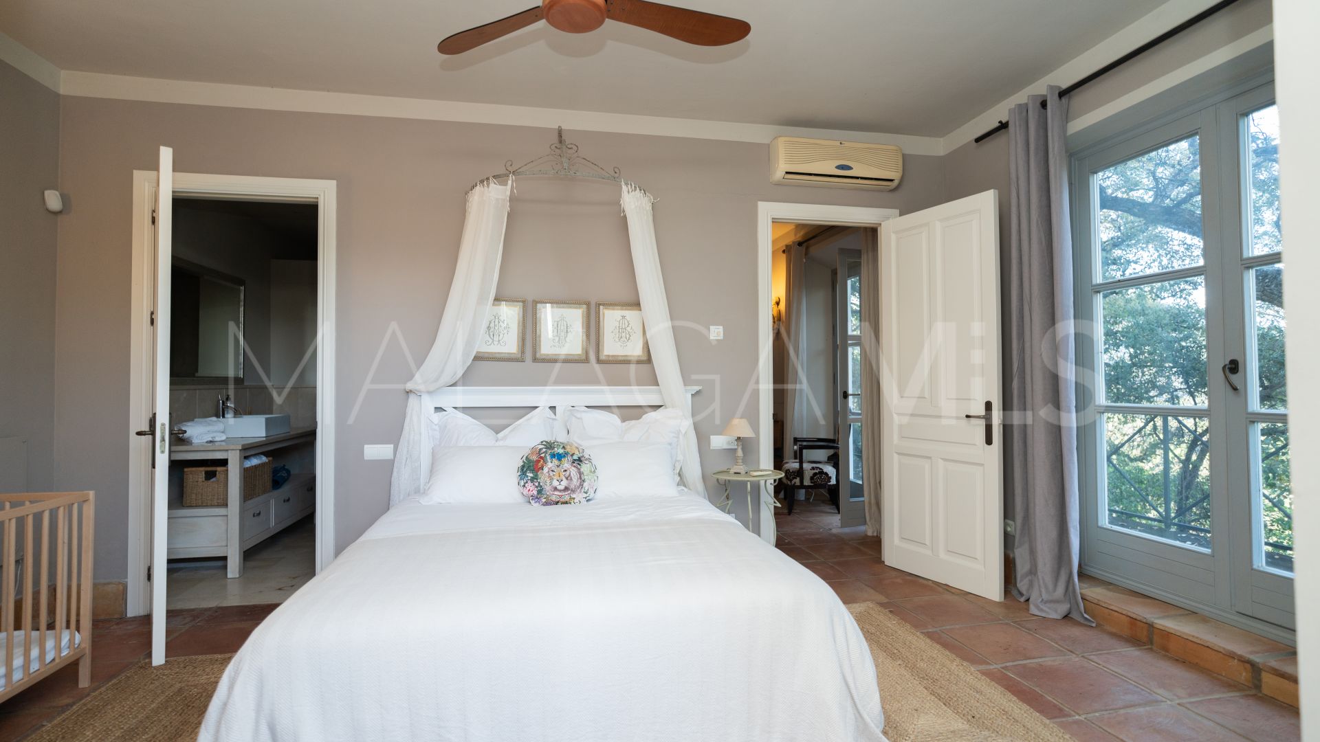 Villa for sale in El Madroñal