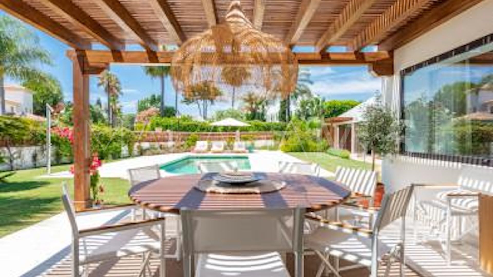 Villa for sale in Casasola