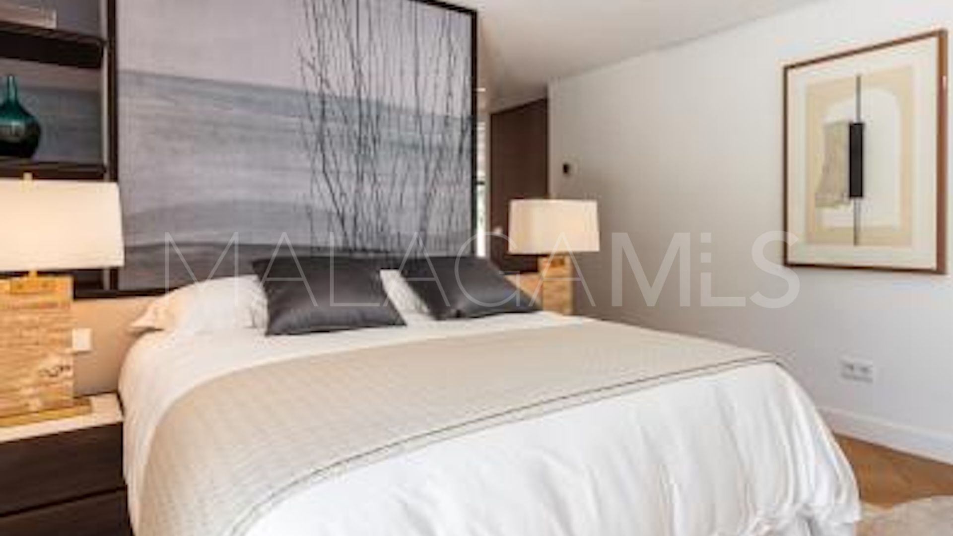 Villa for sale in Casasola