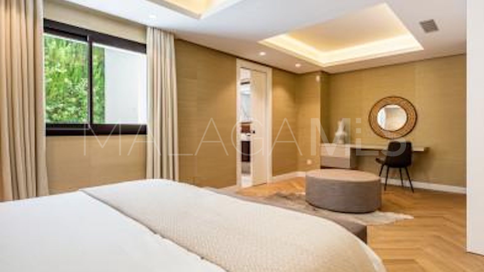 Villa for sale in Casasola