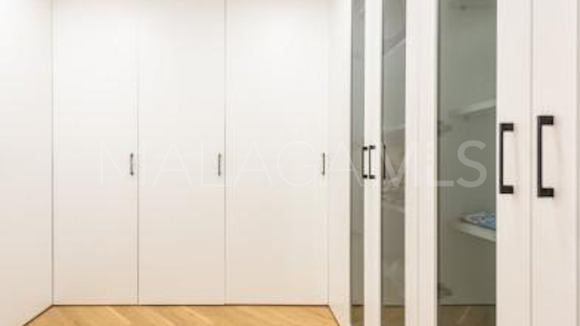 Villa for sale in Casasola