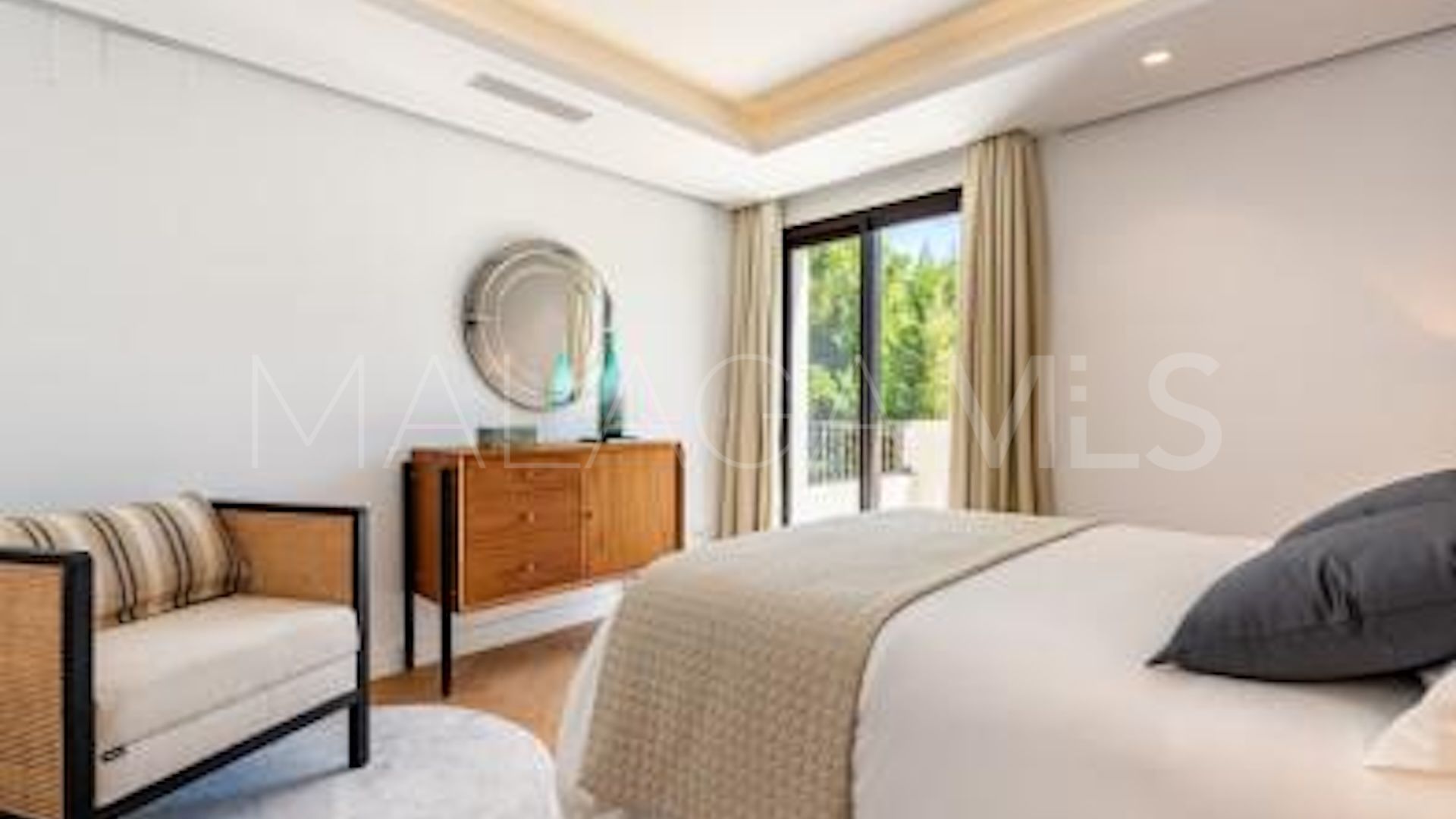 Villa for sale in Casasola