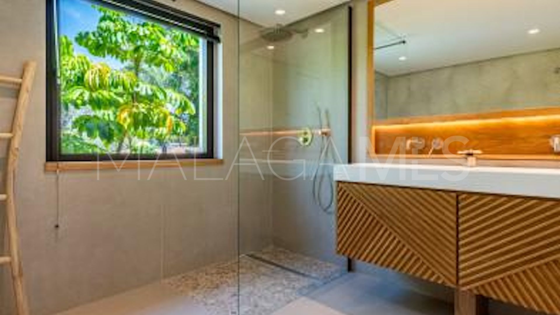 Villa for sale in Casasola