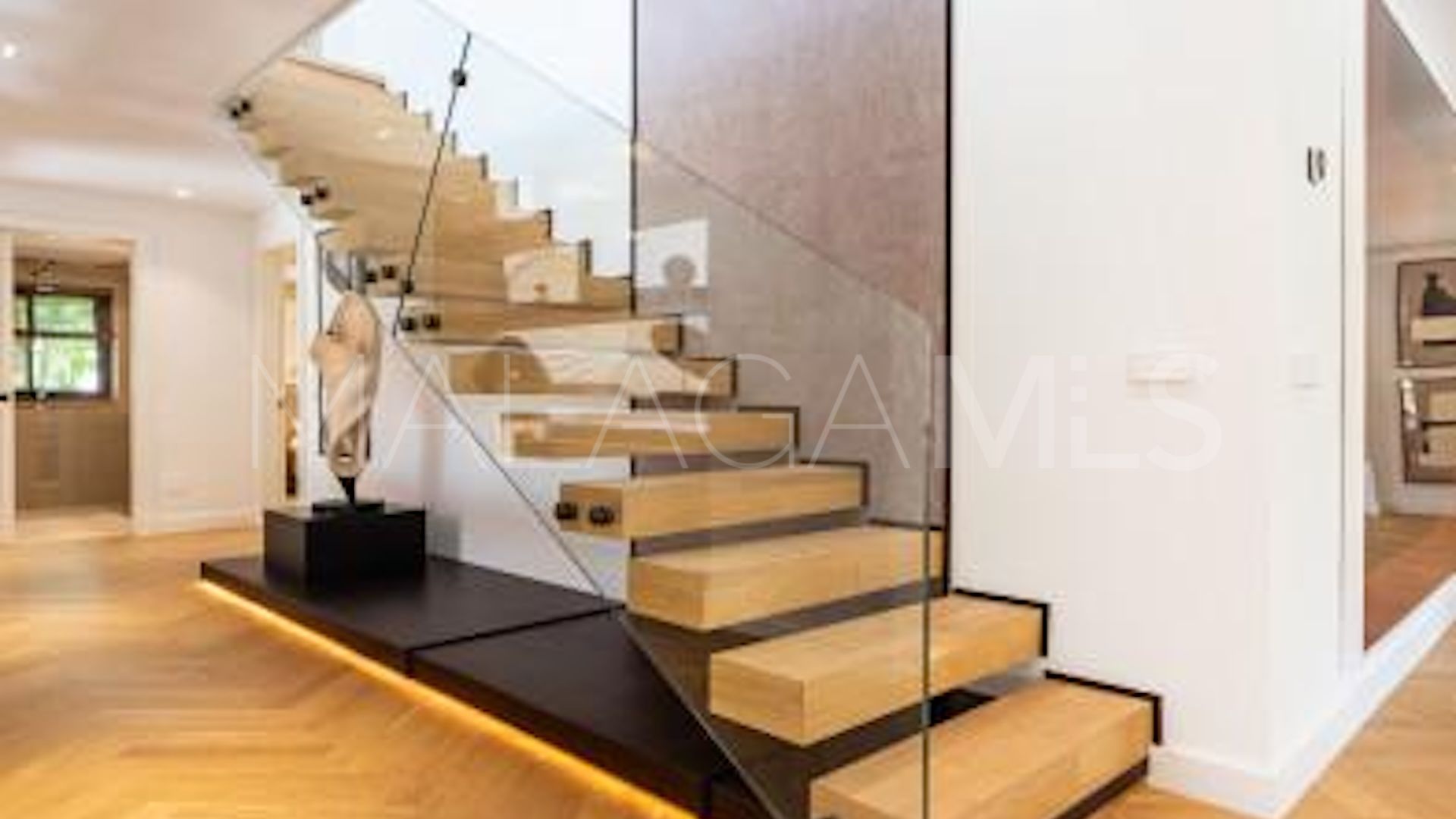 Villa for sale in Casasola