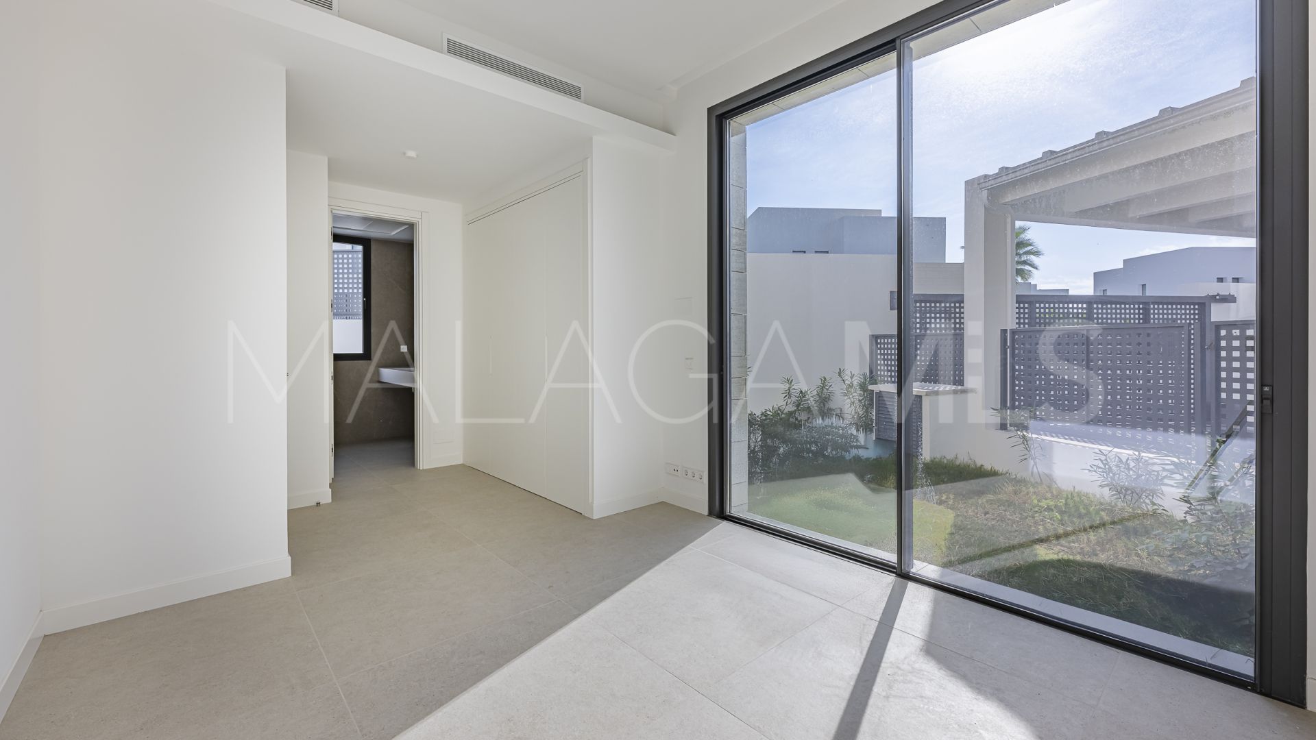 For sale villa with 4 bedrooms in Rio Real
