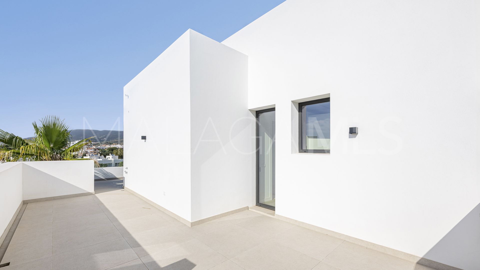 For sale villa with 4 bedrooms in Rio Real