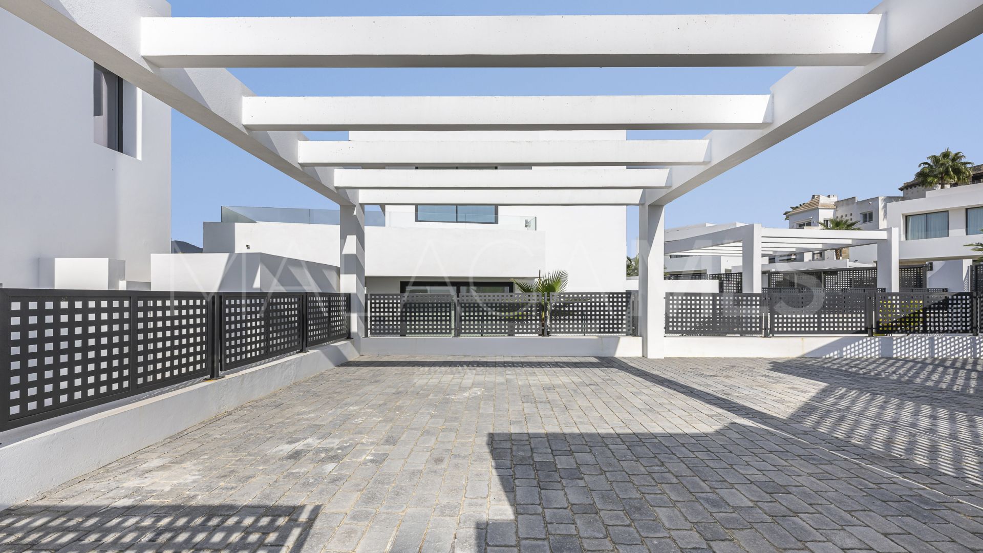 For sale villa with 4 bedrooms in Rio Real