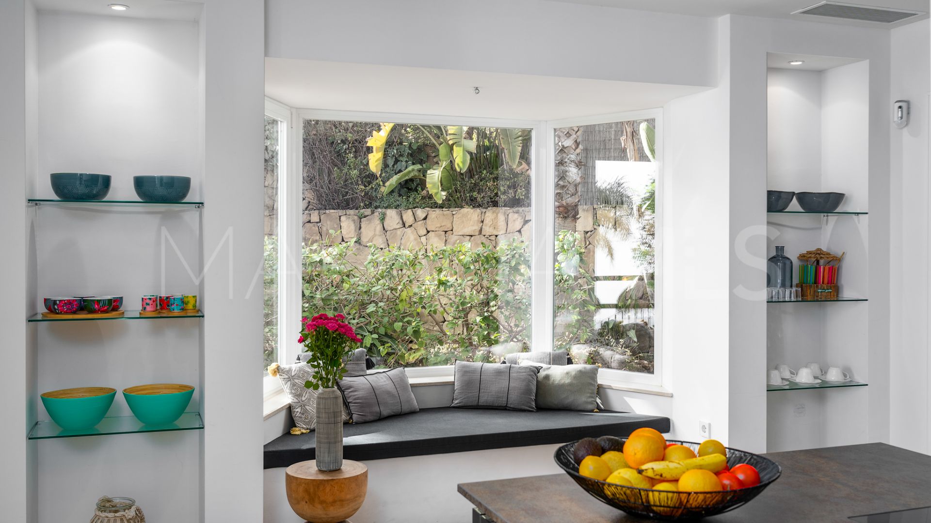 Los Altos de los Monteros, villa a la venta