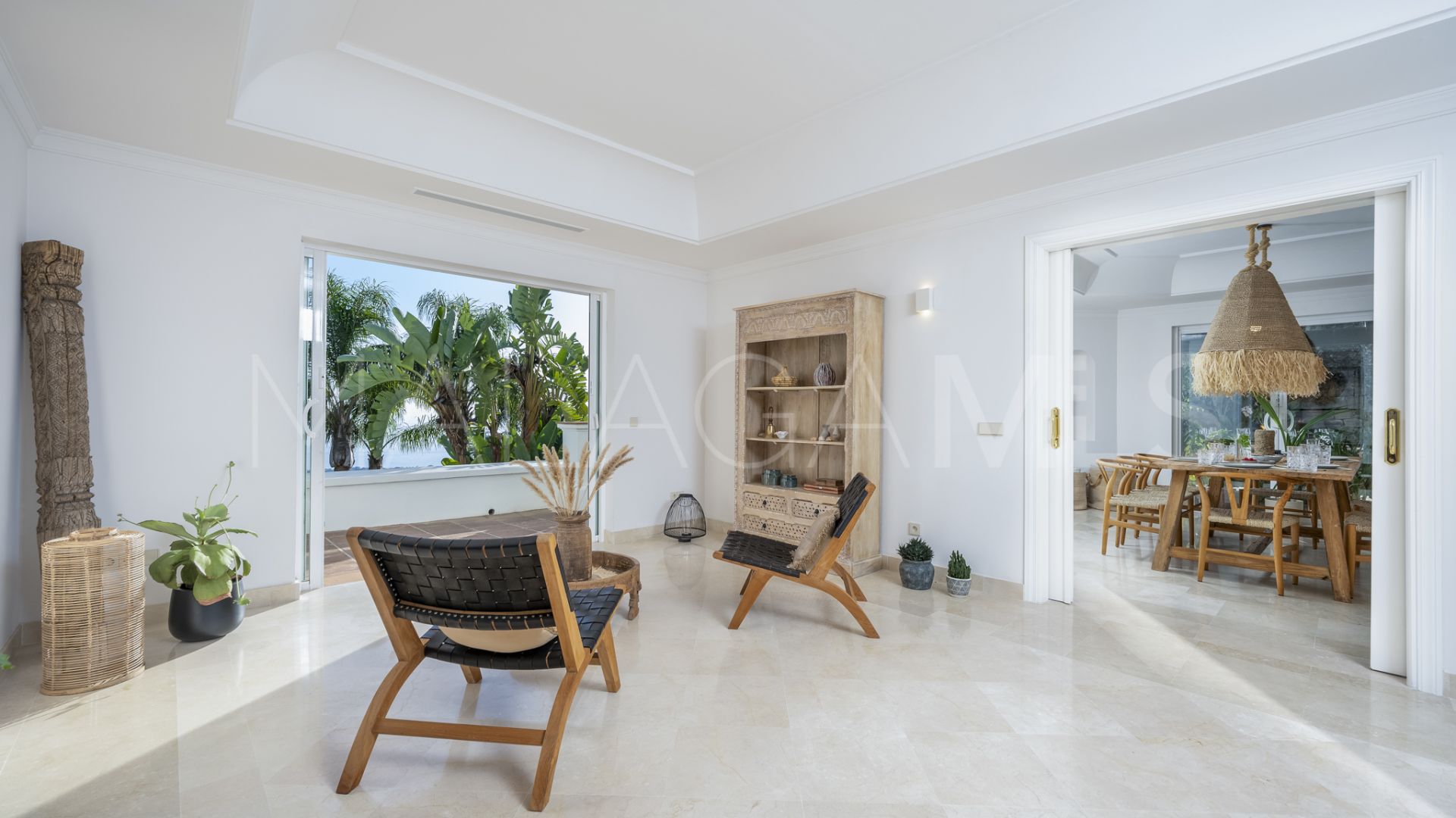 Los Altos de los Monteros, villa a la venta