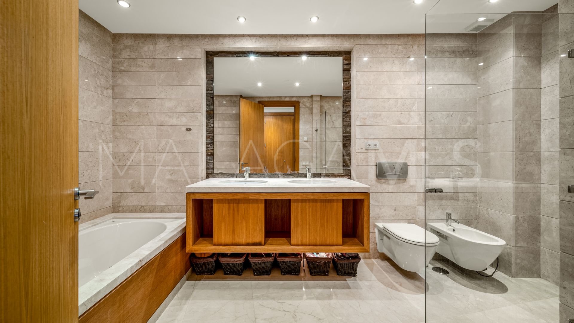 2 bedrooms ground floor apartment for sale in Imara