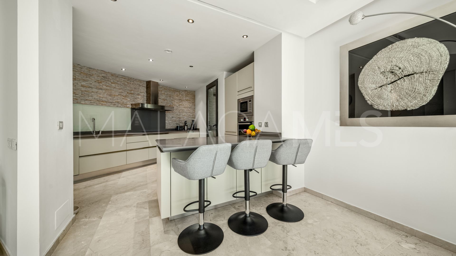2 bedrooms ground floor apartment for sale in Imara