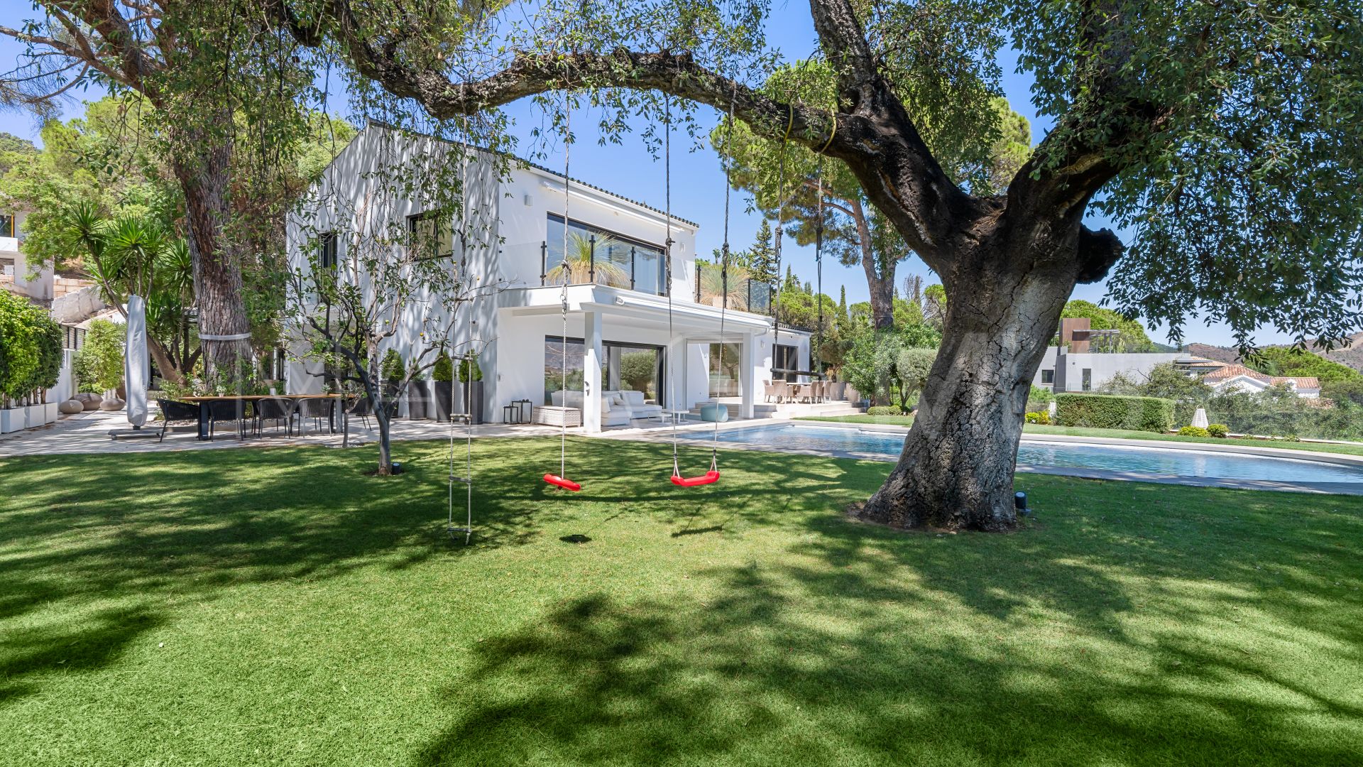 For sale villa with 8 bedrooms in El Madroñal