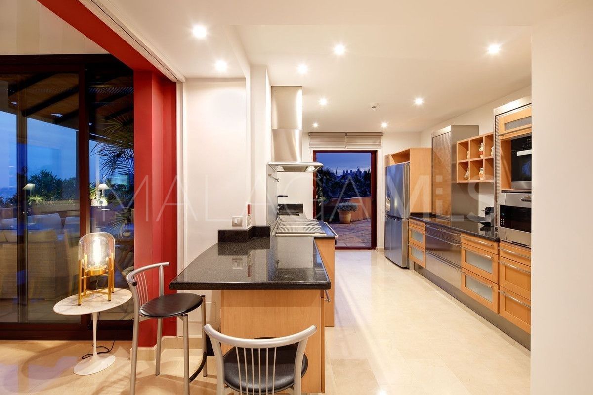 Duplex penthouse for sale in Kempinski