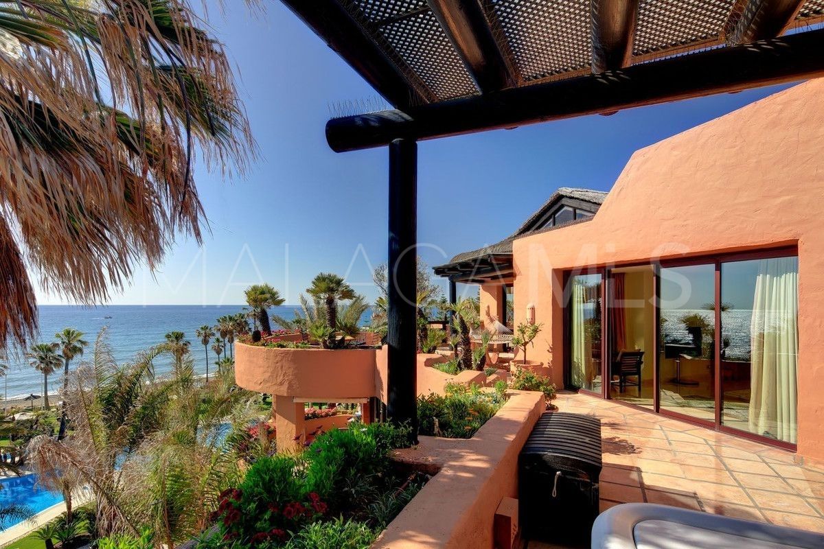 Duplex penthouse for sale in Kempinski