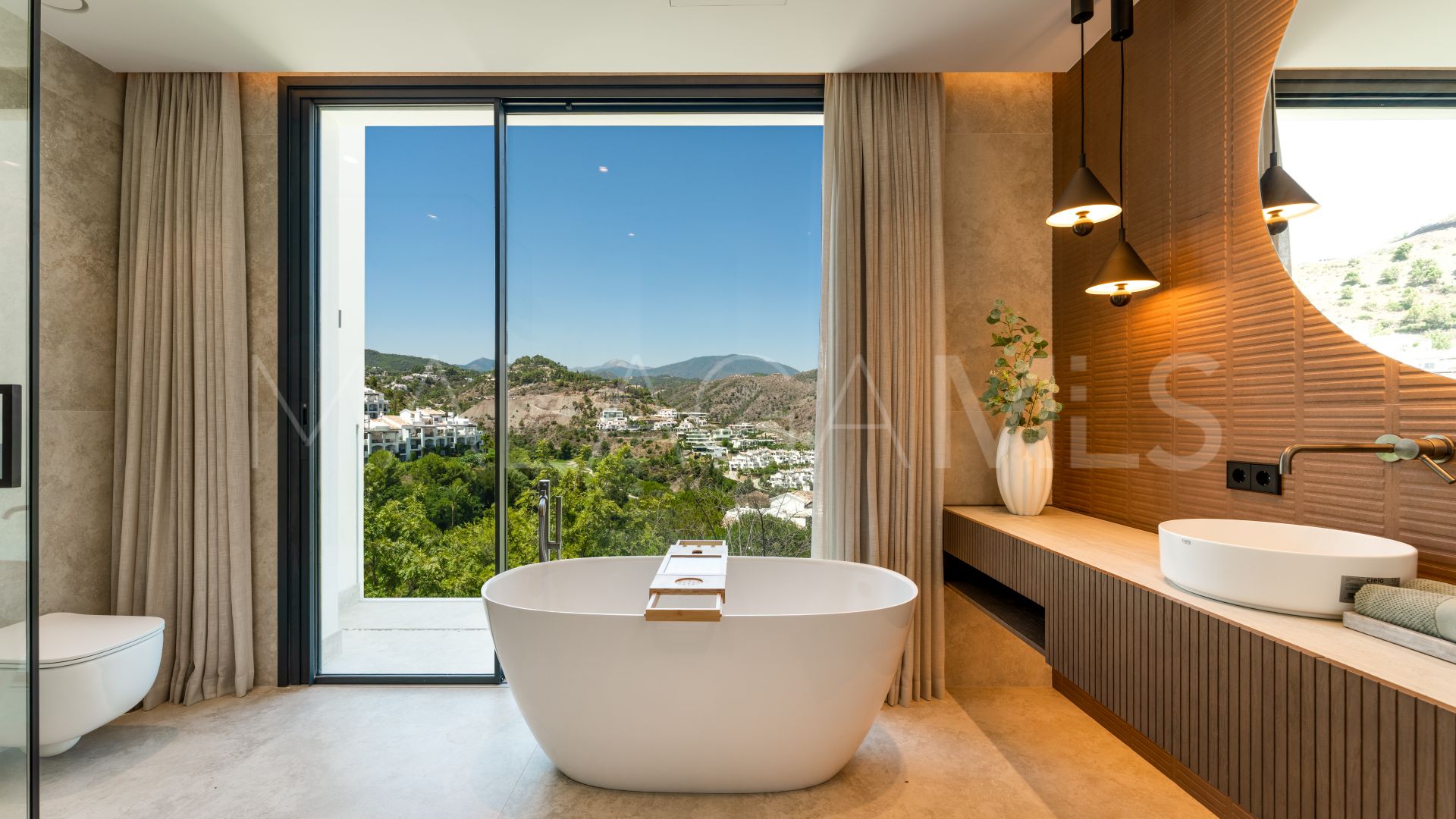 Villa for sale in El Herrojo