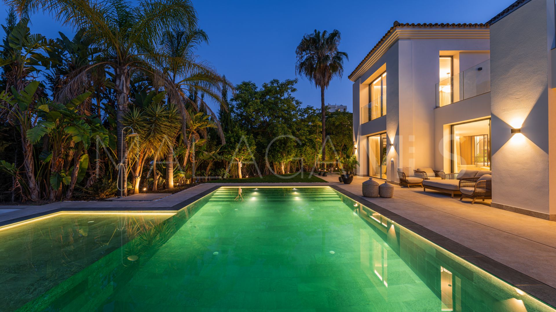 Villa for sale in El Herrojo