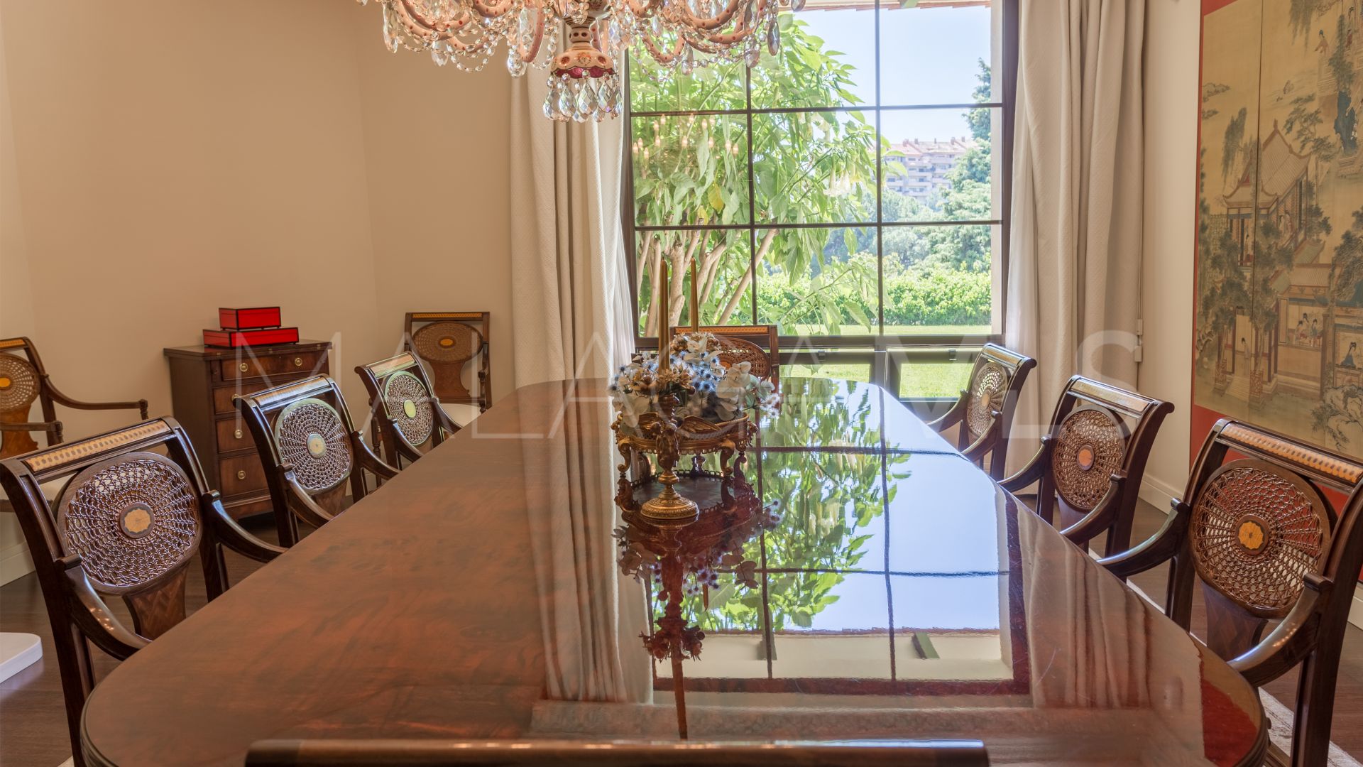 Villa for sale in Los Monteros