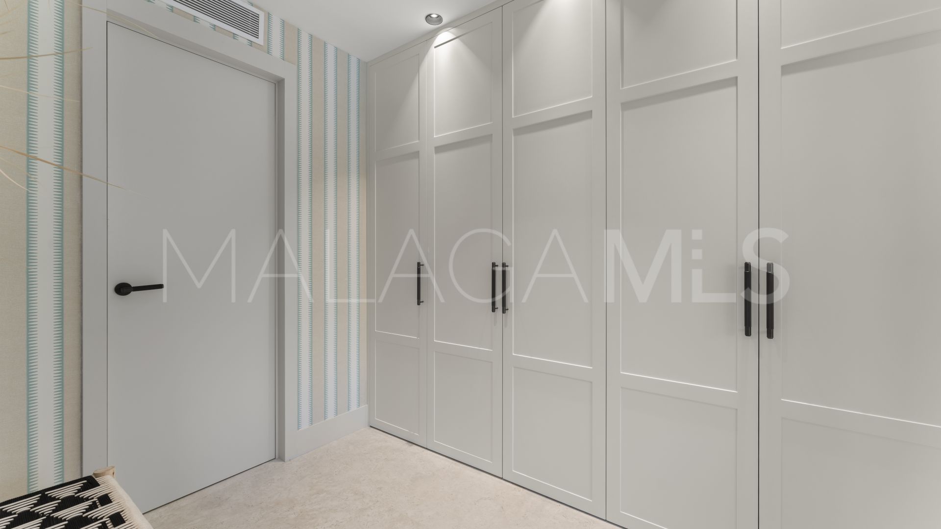 For sale Kings Hills ground floor duplex with 3 bedrooms