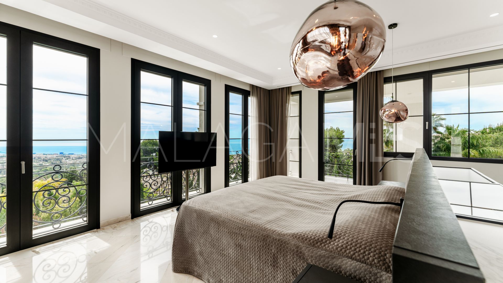 For sale villa in Sierra Blanca with 6 bedrooms