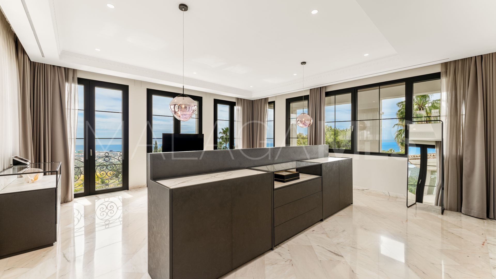 For sale villa in Sierra Blanca with 6 bedrooms