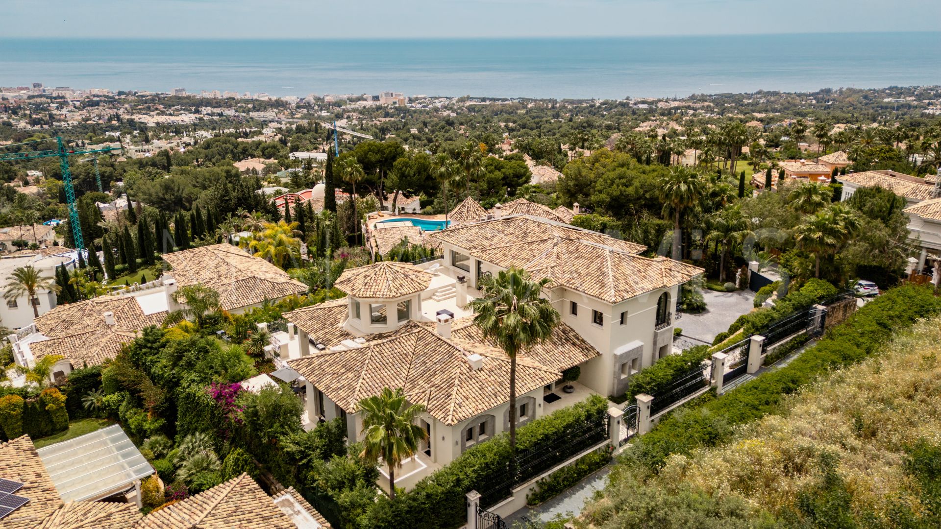 For sale villa in Sierra Blanca with 6 bedrooms