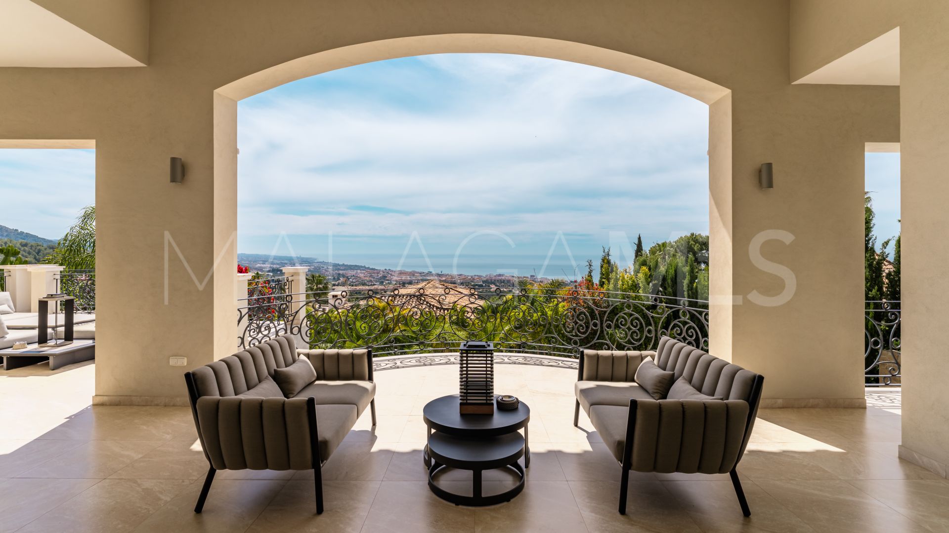 For sale villa in Sierra Blanca with 6 bedrooms