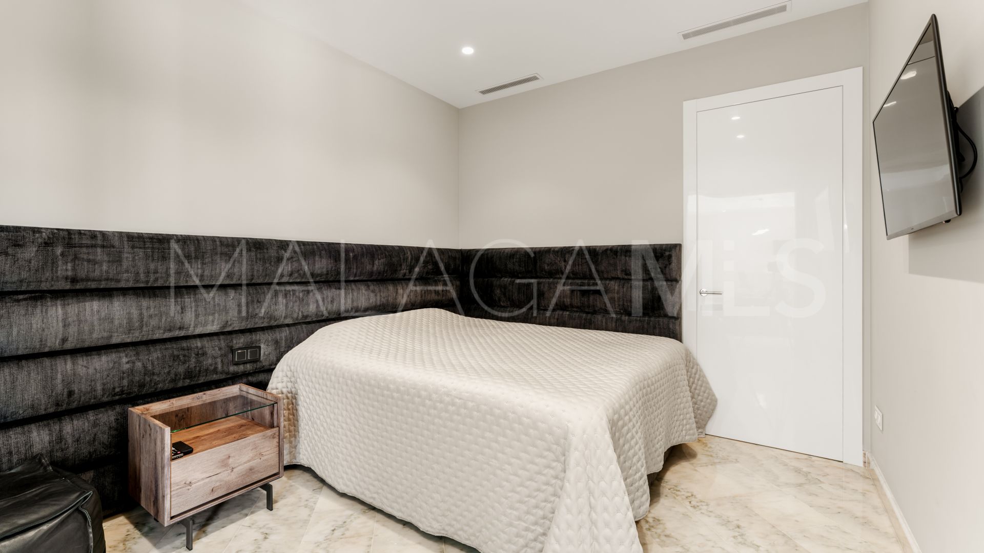 For sale villa in Sierra Blanca with 6 bedrooms