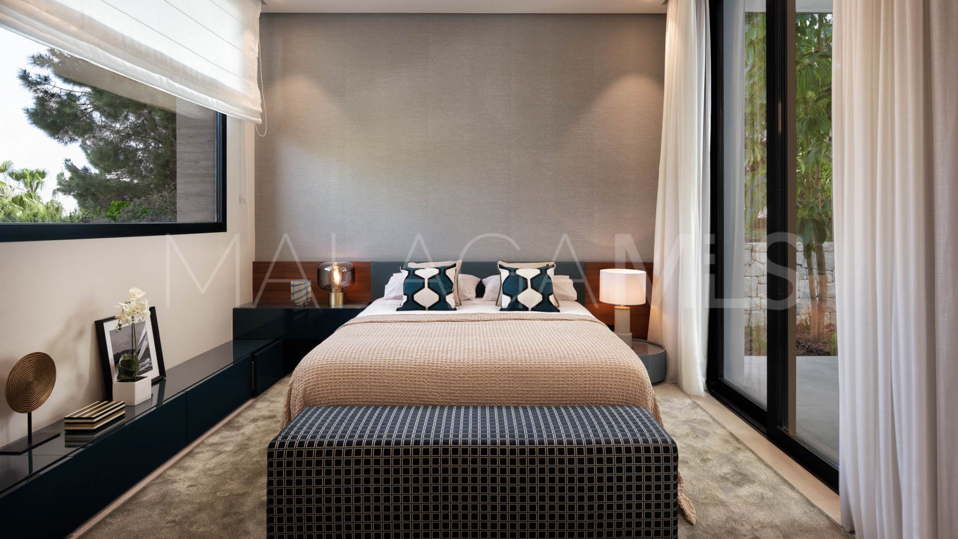 For sale Nueva Andalucia villa with 6 bedrooms