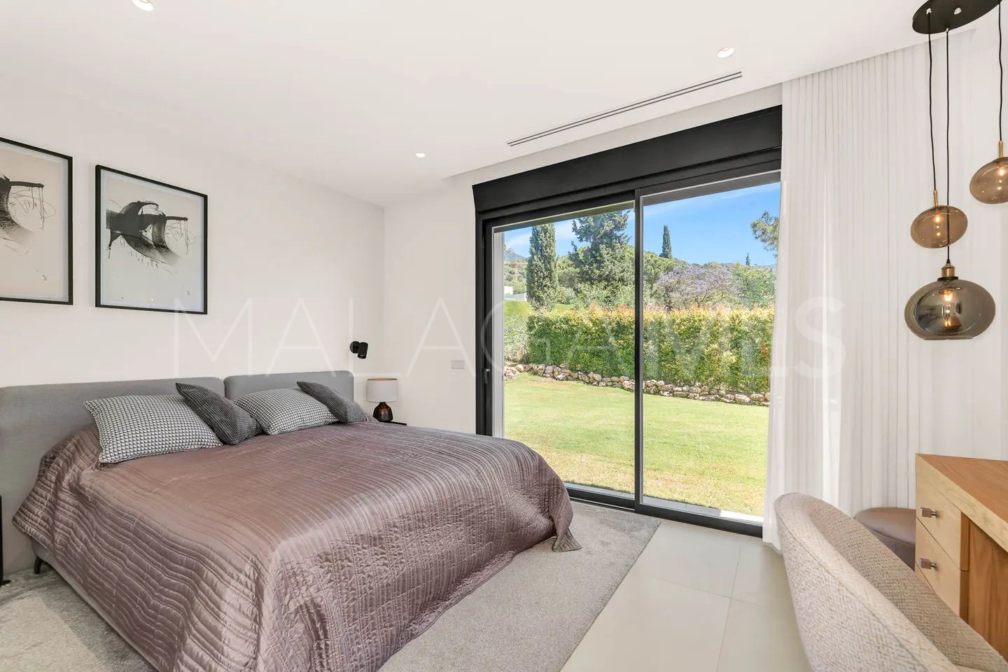 For sale 5 bedrooms villa in Cascada de Camojan