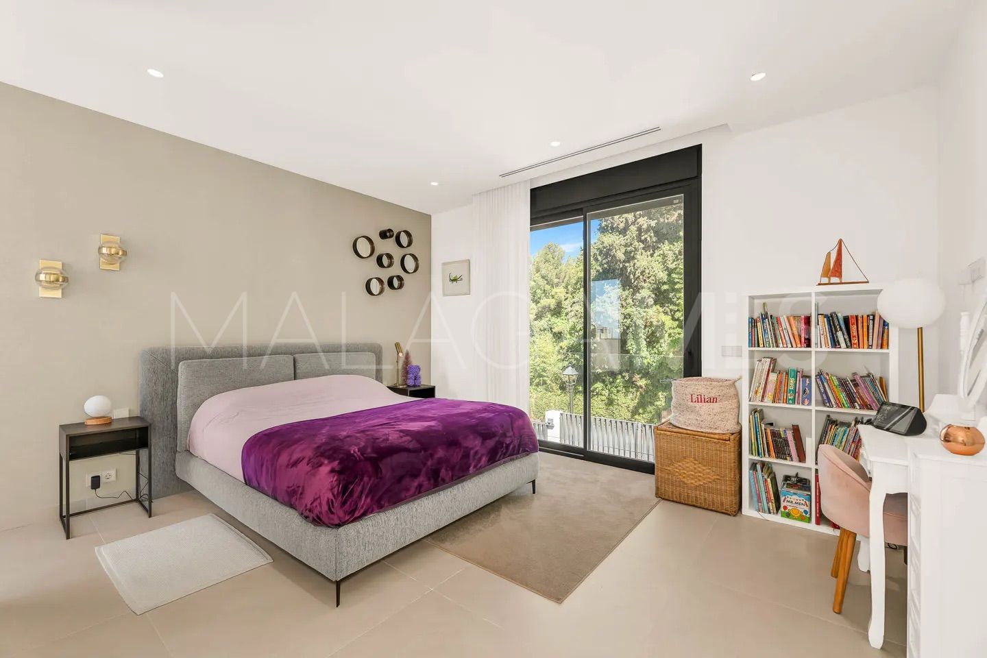 For sale 5 bedrooms villa in Cascada de Camojan