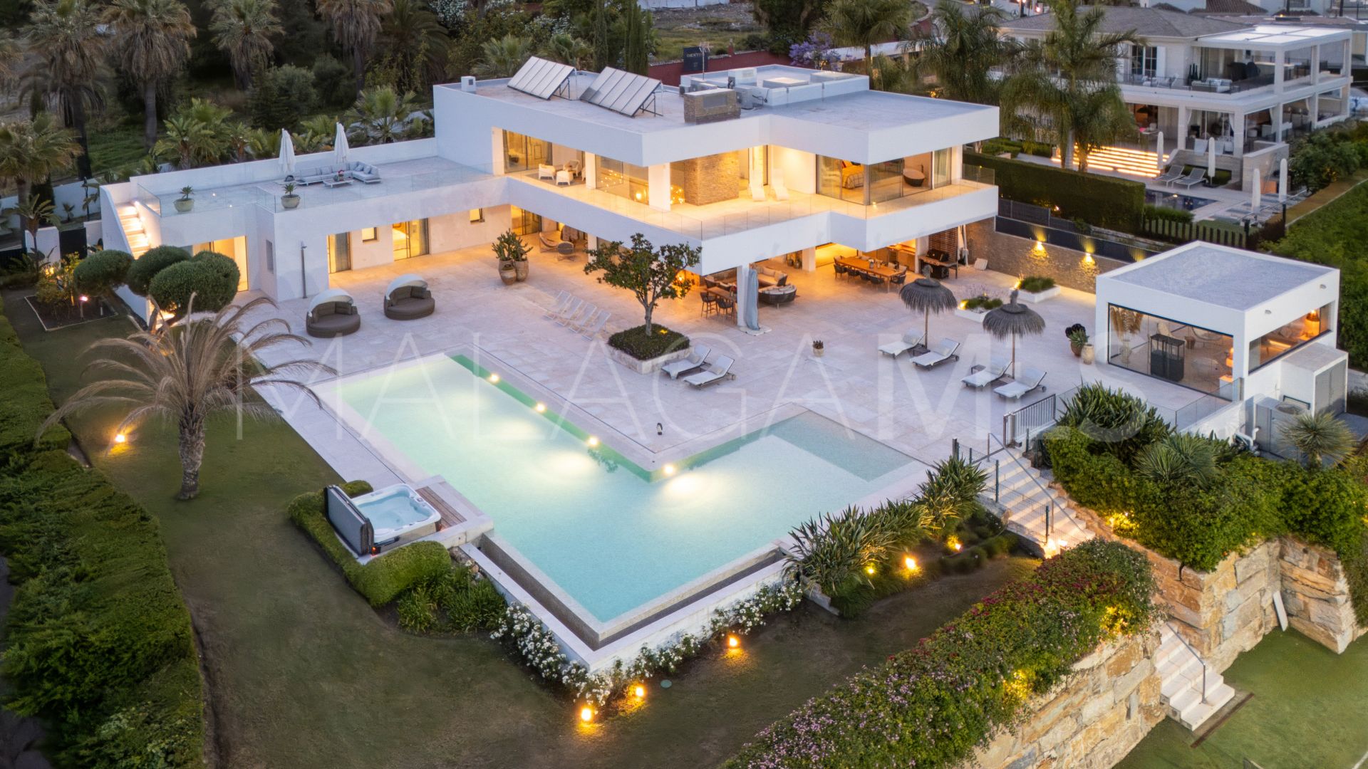 Villa for sale in La Cerquilla with 7 bedrooms