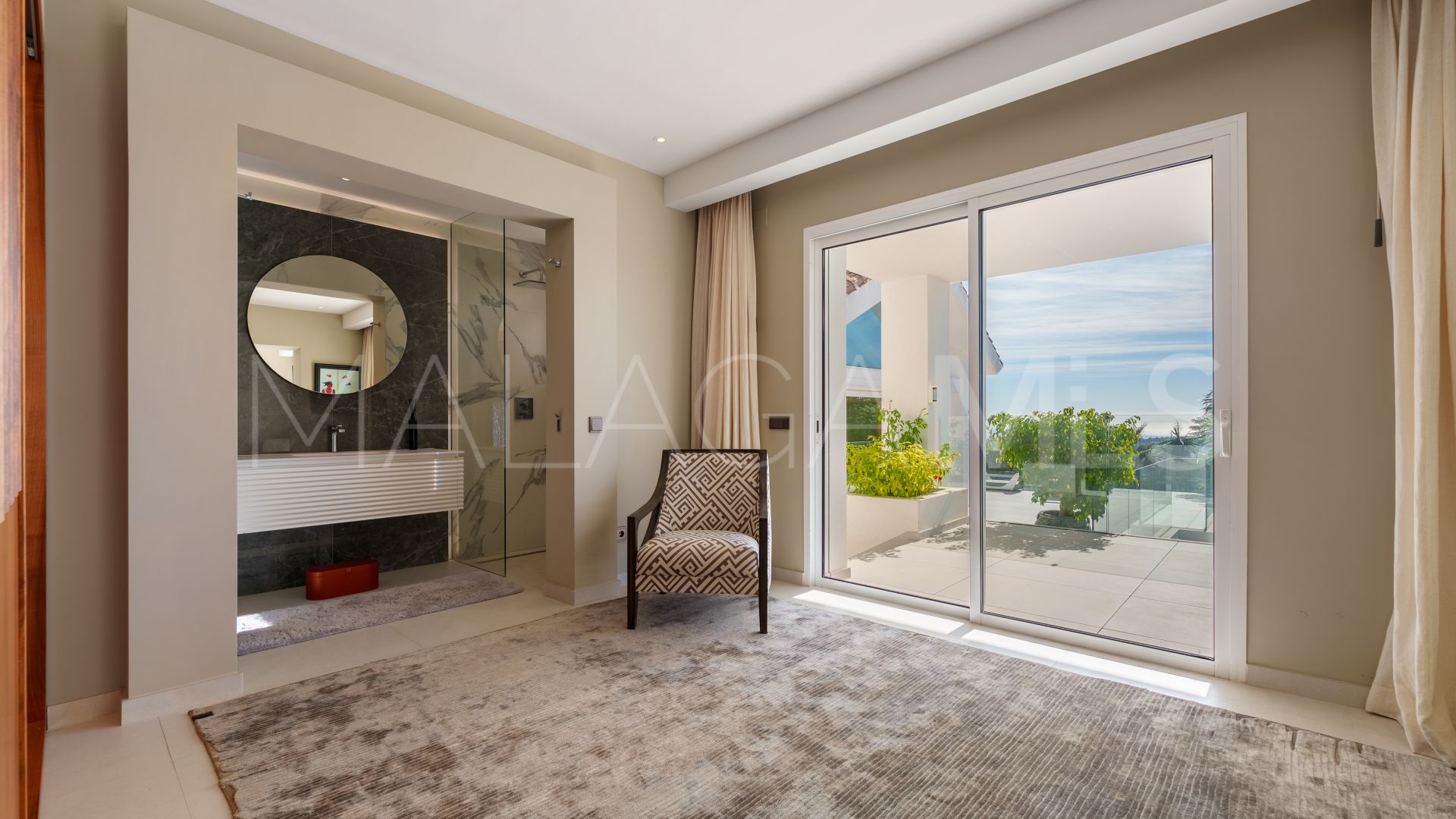 Villa for sale in Puerto del Almendro