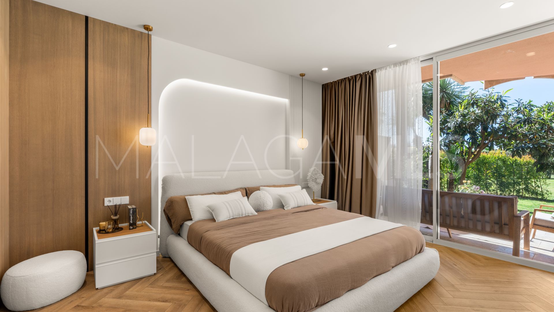 Markplanslägenhet for sale in Nueva Andalucia