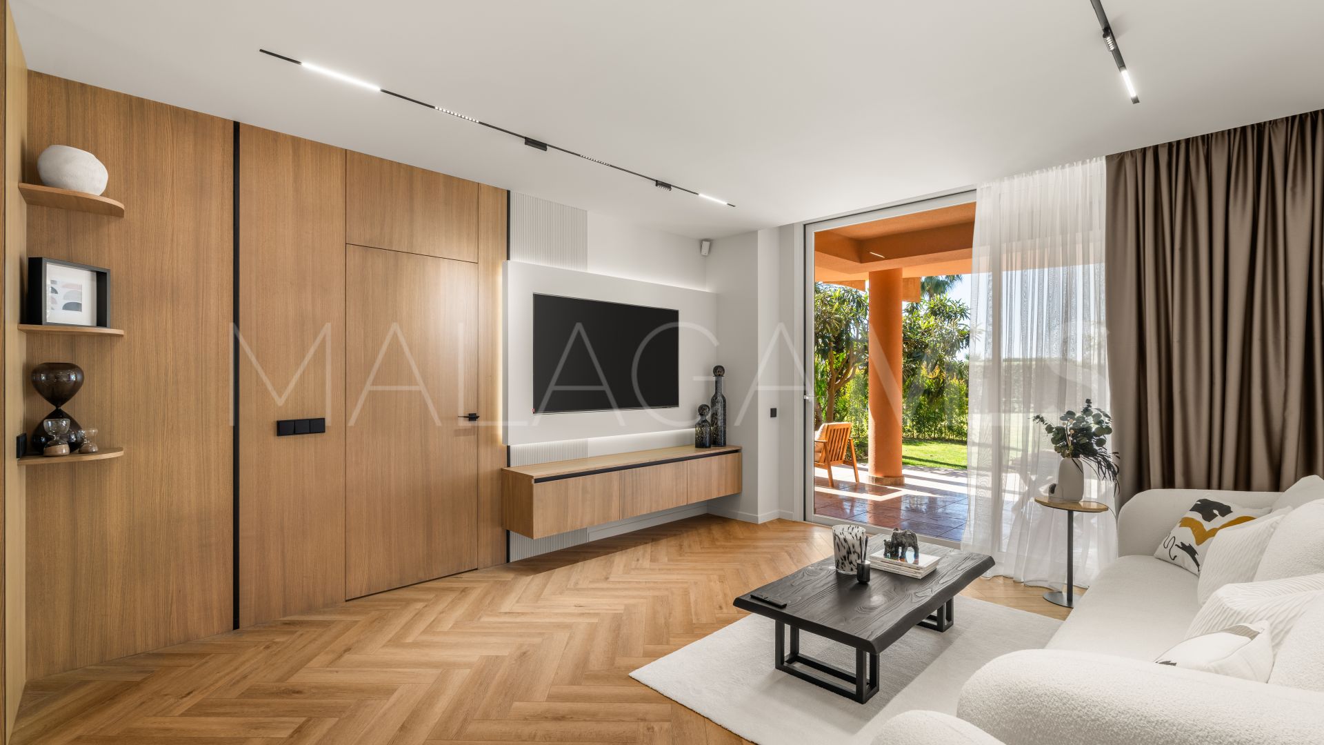 Markplanslägenhet for sale in Nueva Andalucia