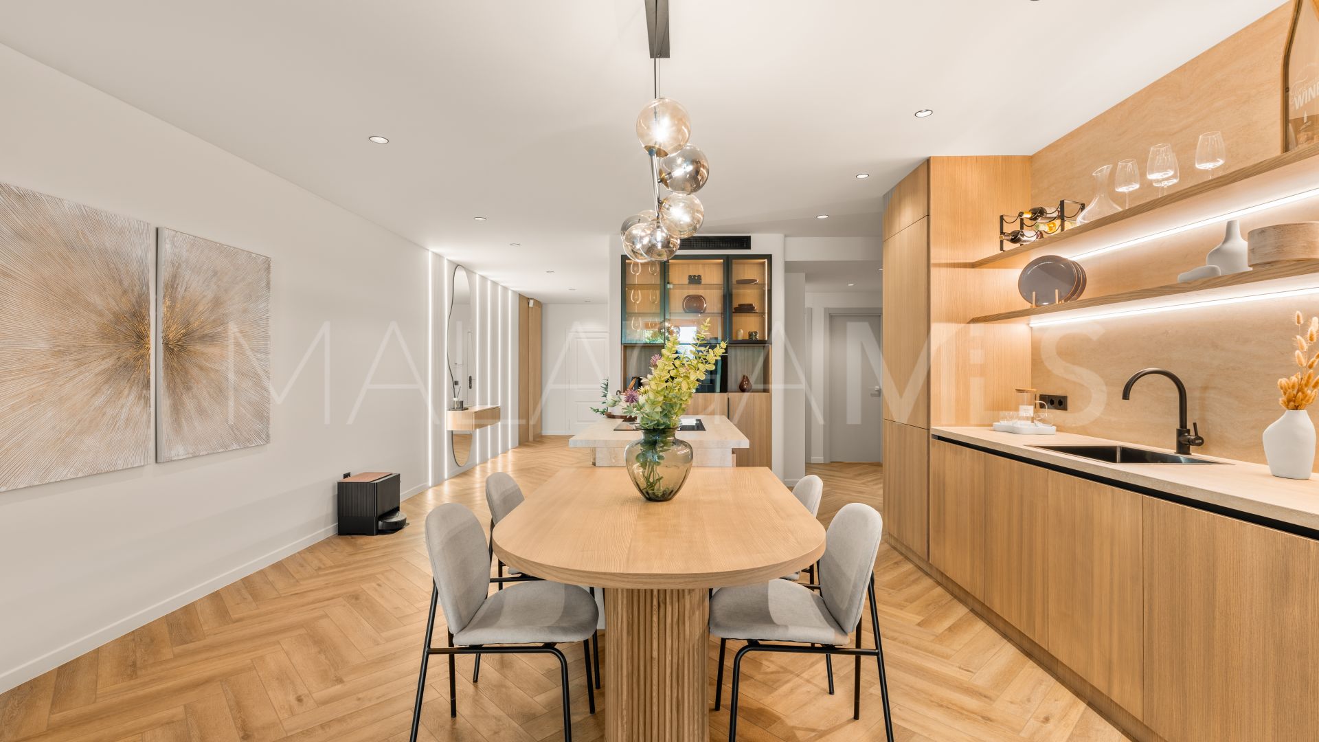 Markplanslägenhet for sale in Nueva Andalucia