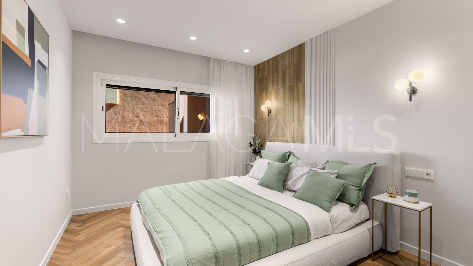 Markplanslägenhet for sale in Nueva Andalucia