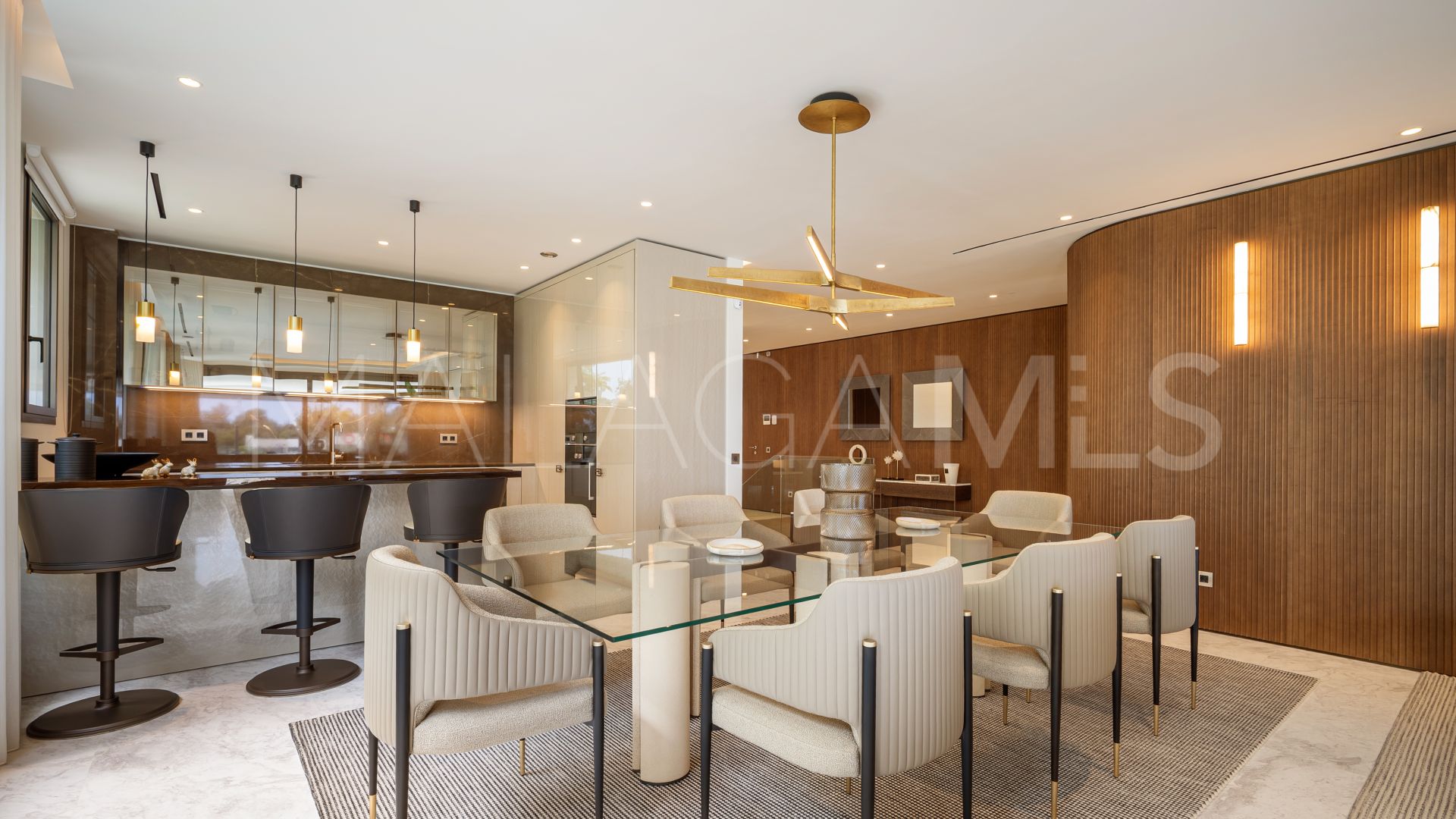 Ground floor duplex for sale in Marbella Golden Mile