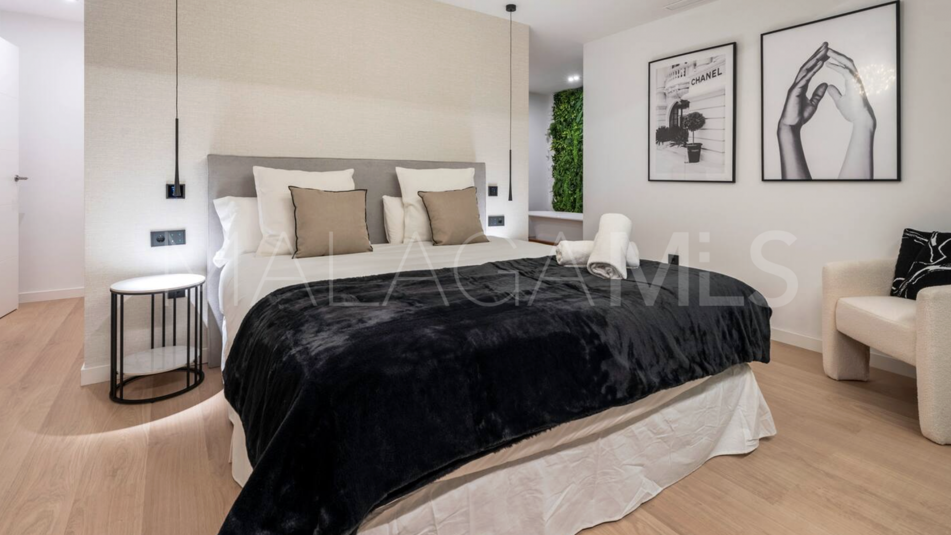 Villa for sale in La Reserva de Marbella